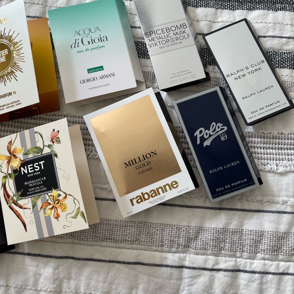 Designer Assorted Fragrance Sample Set - Picture 3 of 3